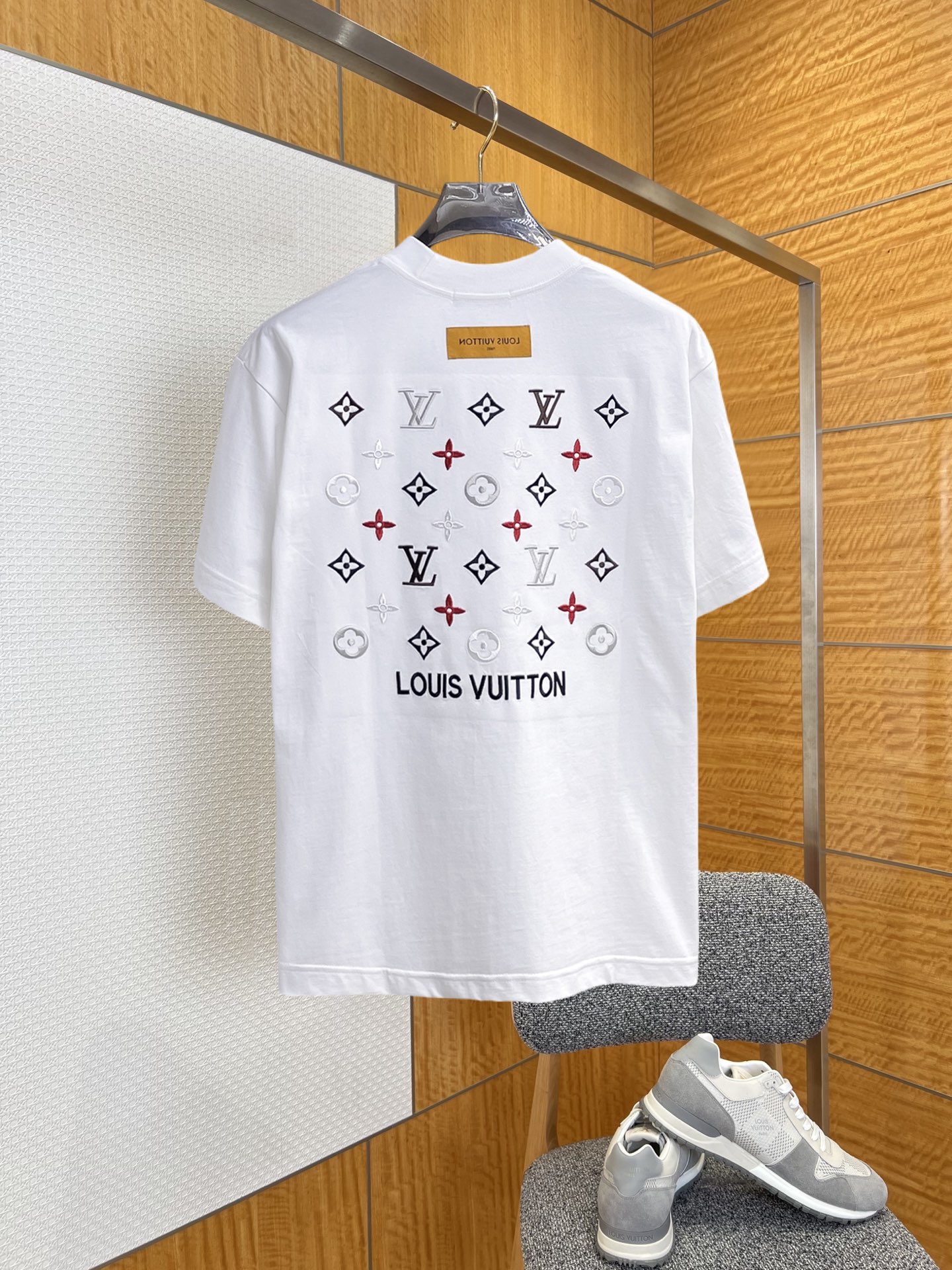 short sleeves